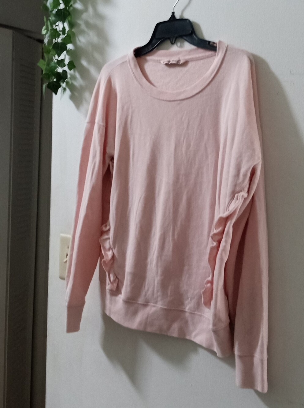 Abercrombie & Fitch Pale Pink Crewneck Sweatshirt with Side Ruching